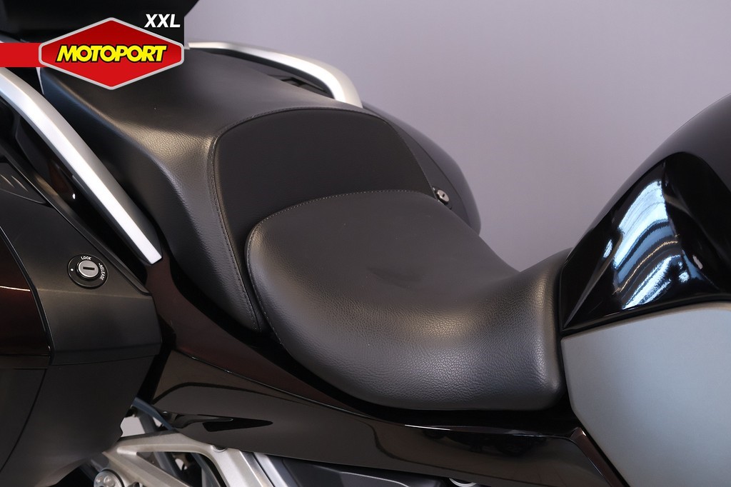 BMW - R 1200 RT