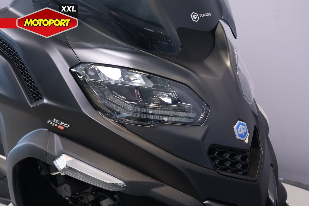 PIAGGIO - MP3 530 EXCLUSIVE