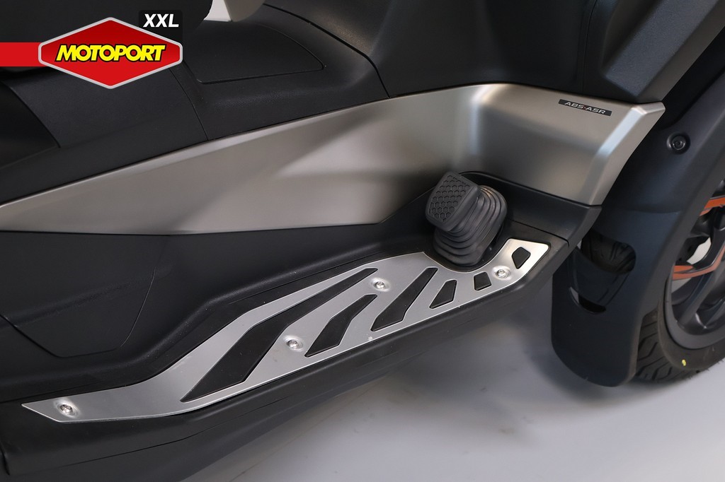 PIAGGIO - MP3 530 EXCLUSIVE