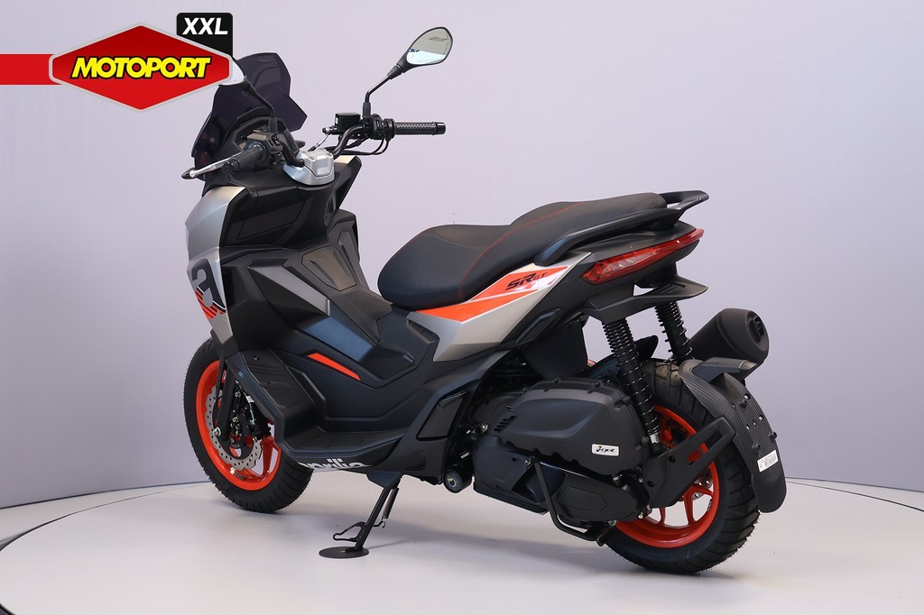 APRILIA - SR GT 200 SPORT