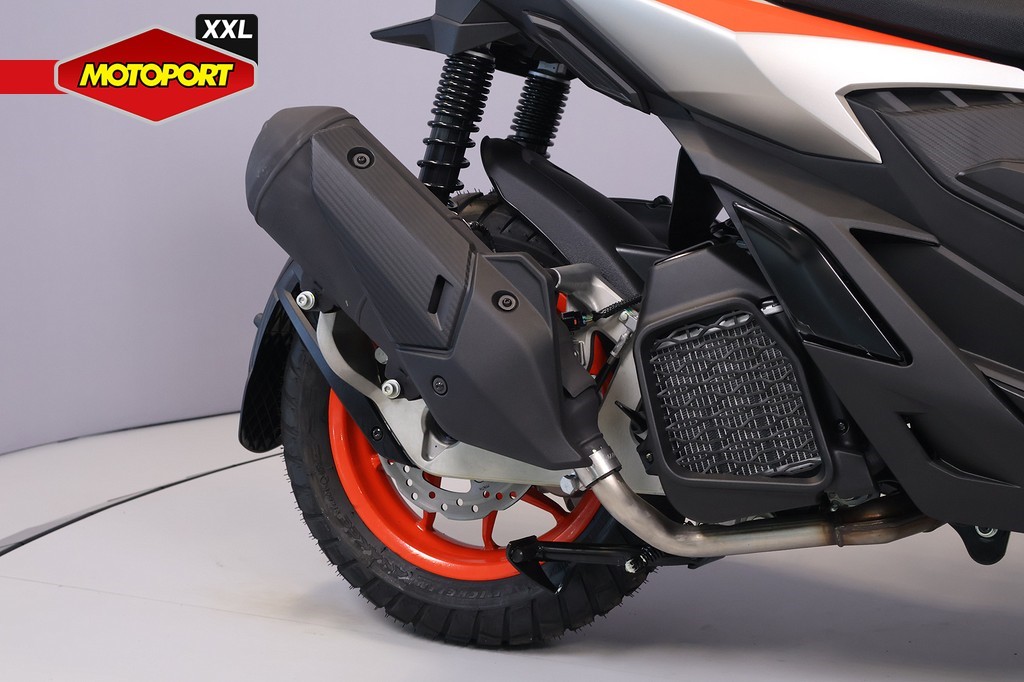 APRILIA - SR GT 200 SPORT