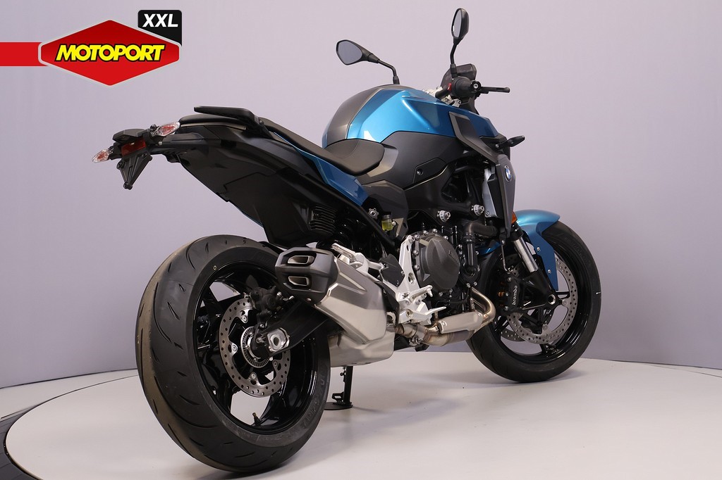 BMW - F 900 R