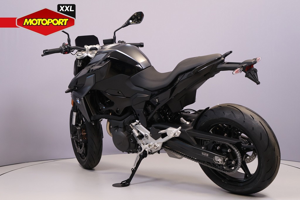 BMW - F 900 R