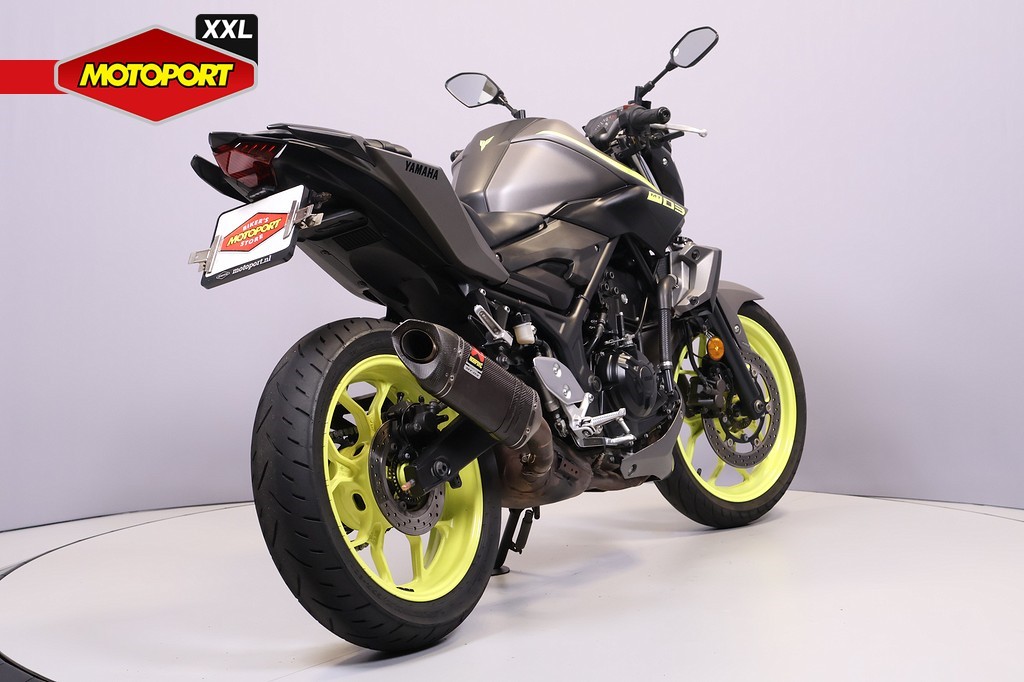 YAMAHA - MT 03