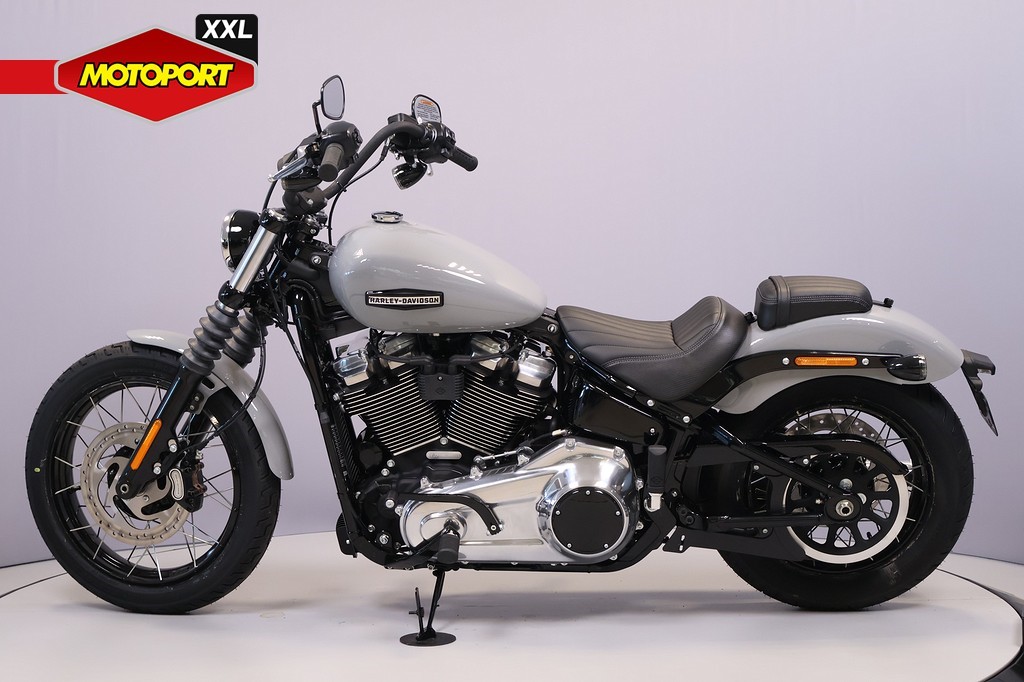 HARLEY-DAVIDSON - STREET BOB
