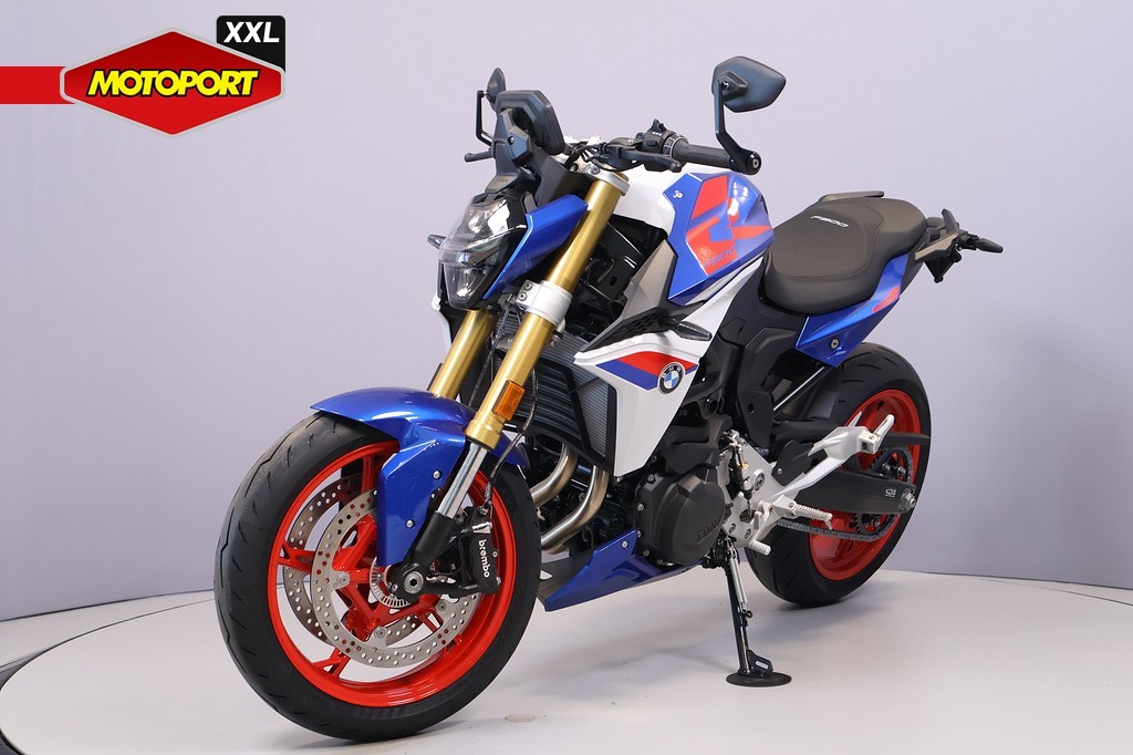 BMW - F 900 R
