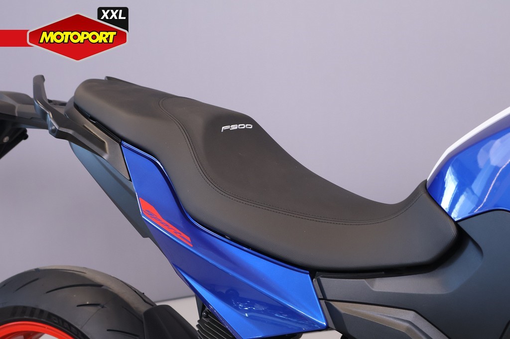 BMW - F 900 R