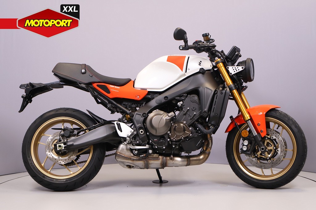 YAMAHA - XSR 900