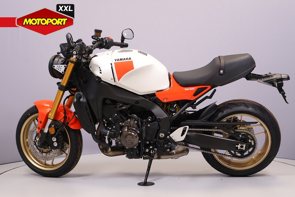YAMAHA - XSR 900