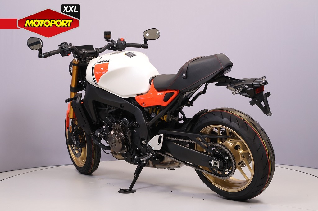 YAMAHA - XSR 900