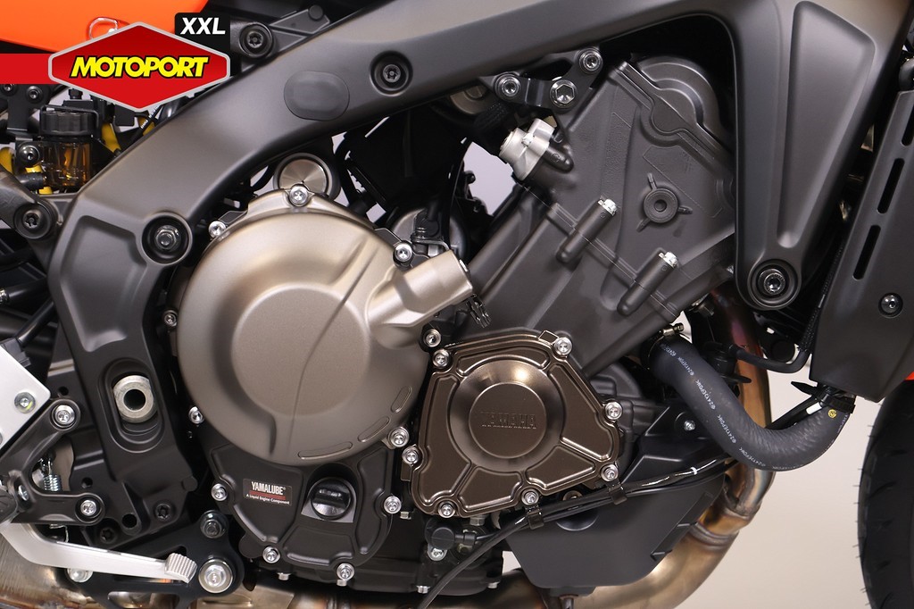 YAMAHA - XSR 900