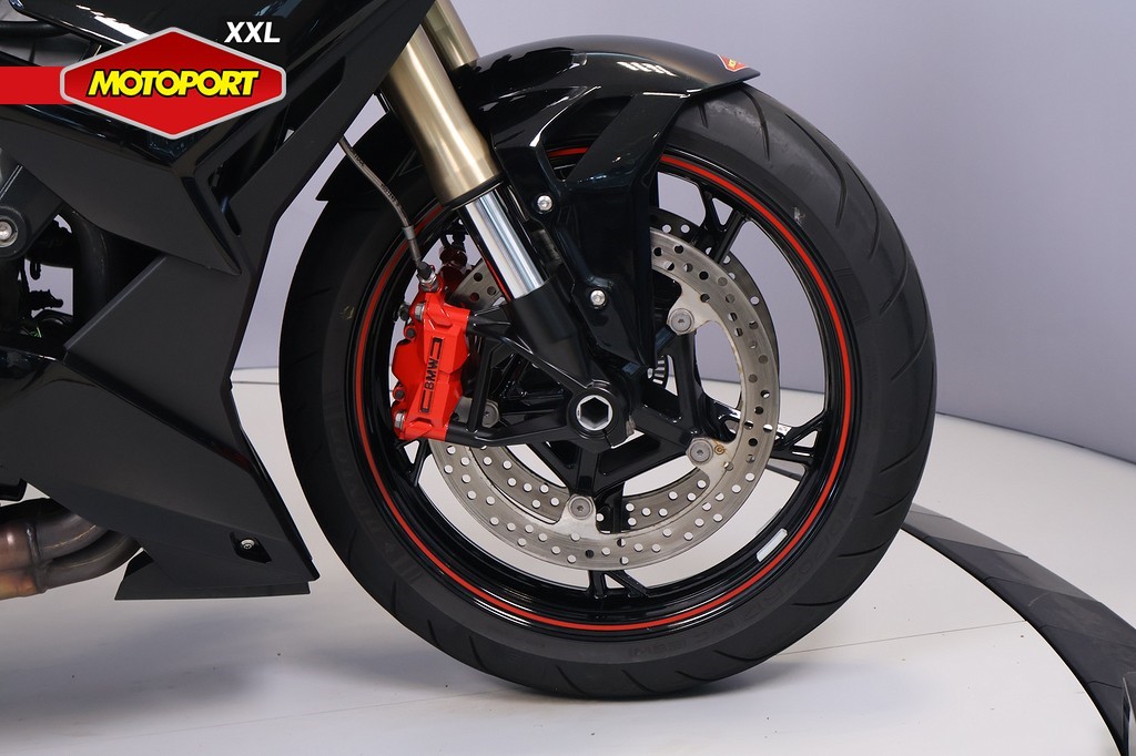 BMW - S 1000 R