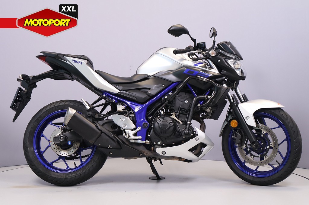 YAMAHA - MT 03