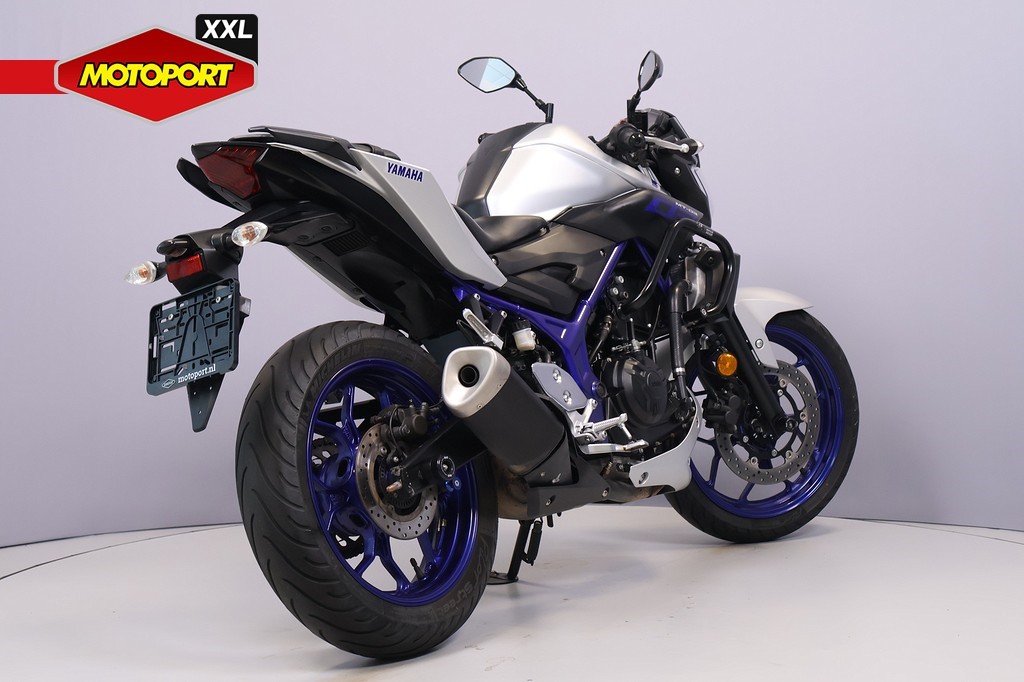 YAMAHA - MT 03