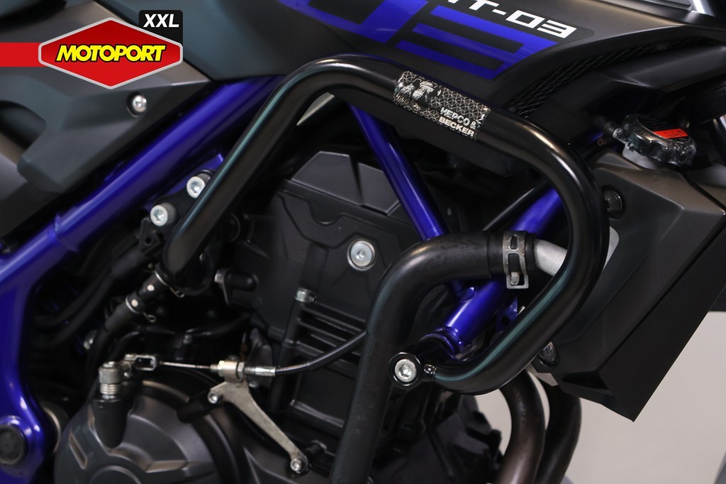 YAMAHA - MT 03
