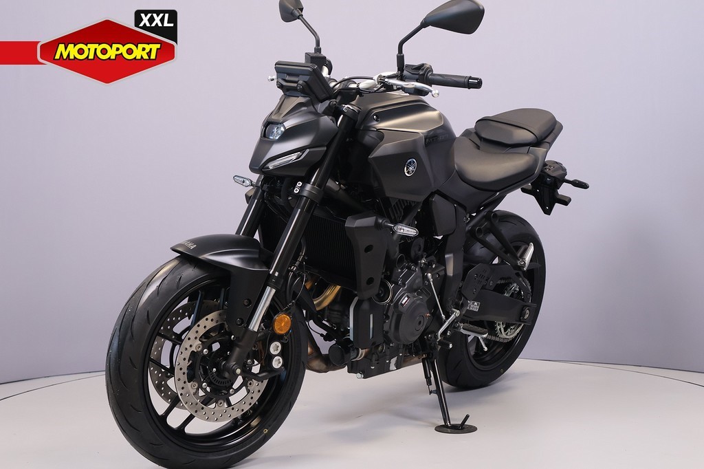 YAMAHA - MT 07