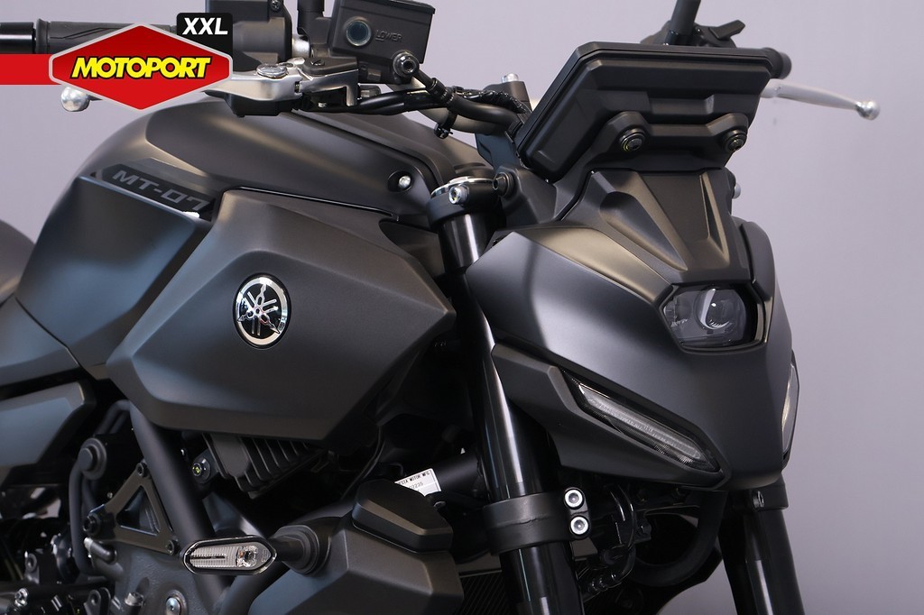 YAMAHA - MT 07