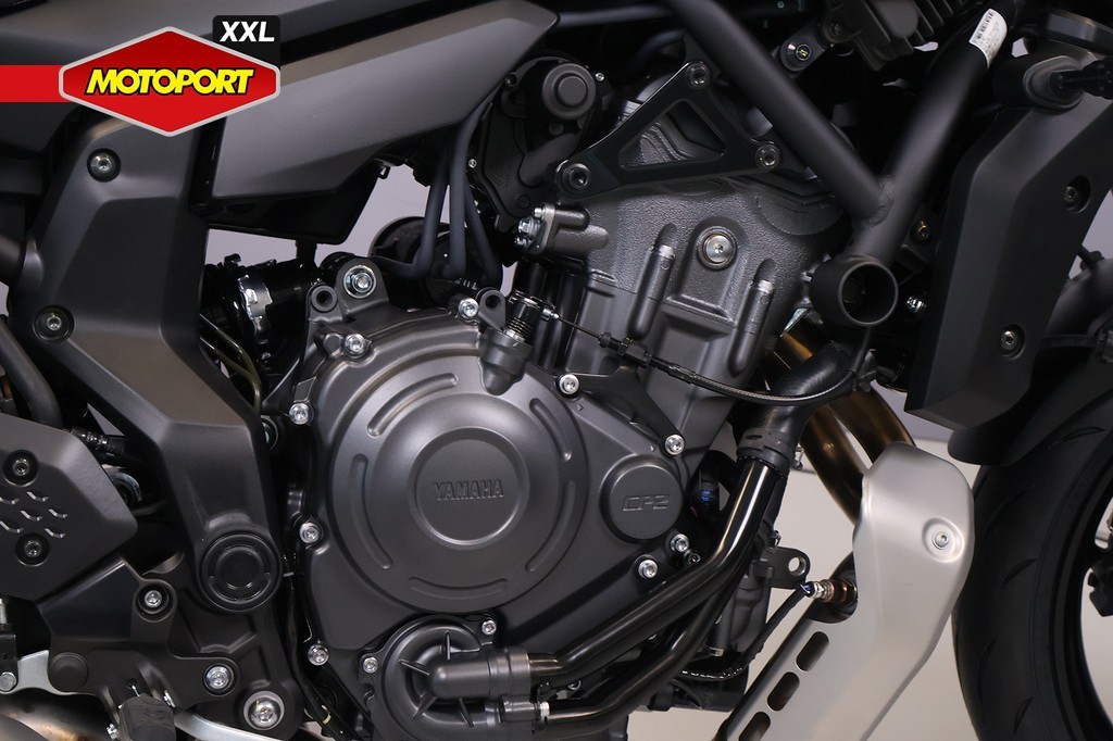 YAMAHA - MT 07