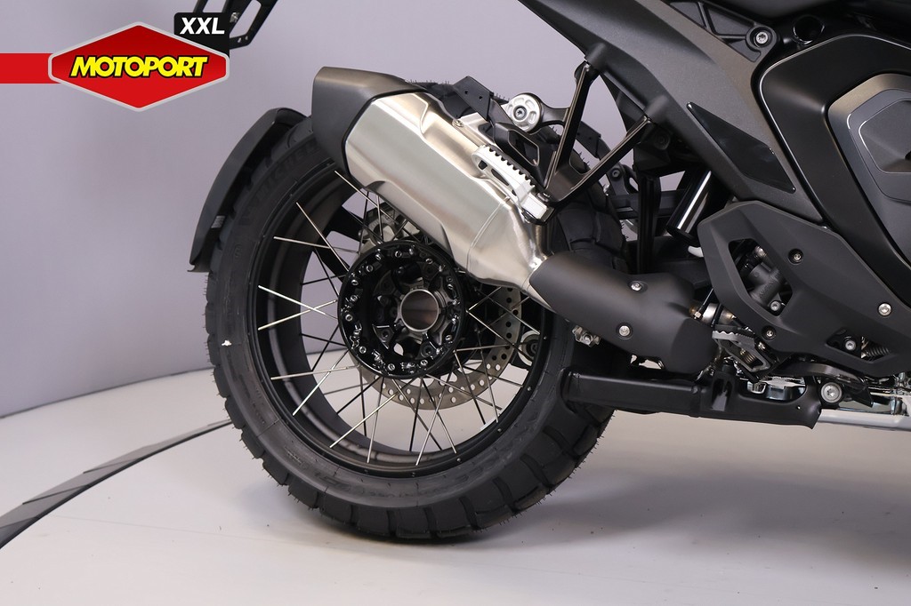 BMW - R 1300 GS