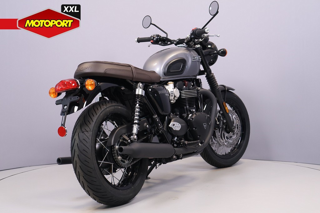 TRIUMPH - BONNEVILLE T120 BLACK
