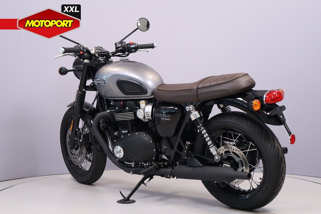 TRIUMPH - BONNEVILLE T120 BLACK