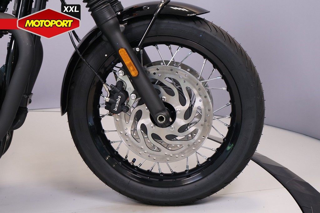 TRIUMPH - BONNEVILLE T120 BLACK