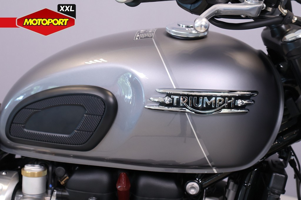 TRIUMPH - BONNEVILLE T120 BLACK