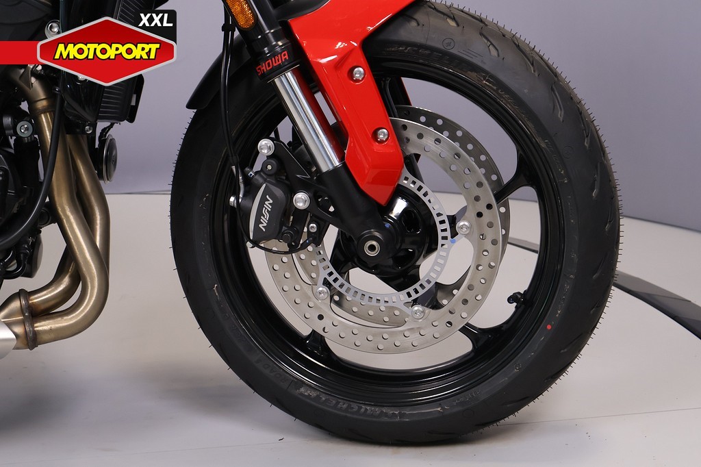 TRIUMPH - TRIDENT 660