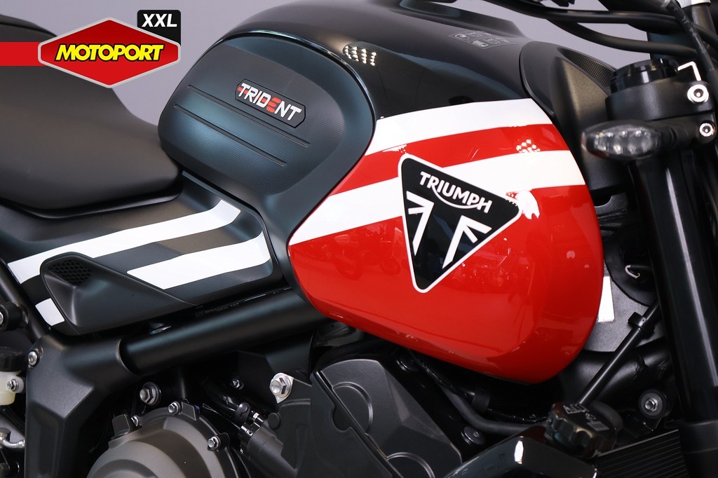 TRIUMPH - TRIDENT 660