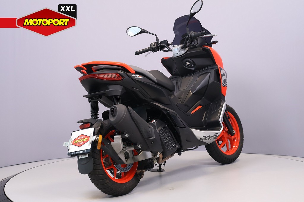 APRILIA - SR GT 200 SPORT