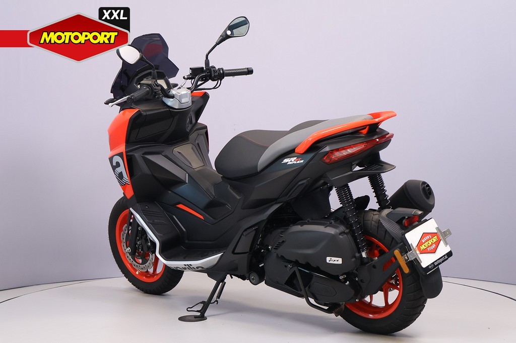 APRILIA - SR GT 200 SPORT
