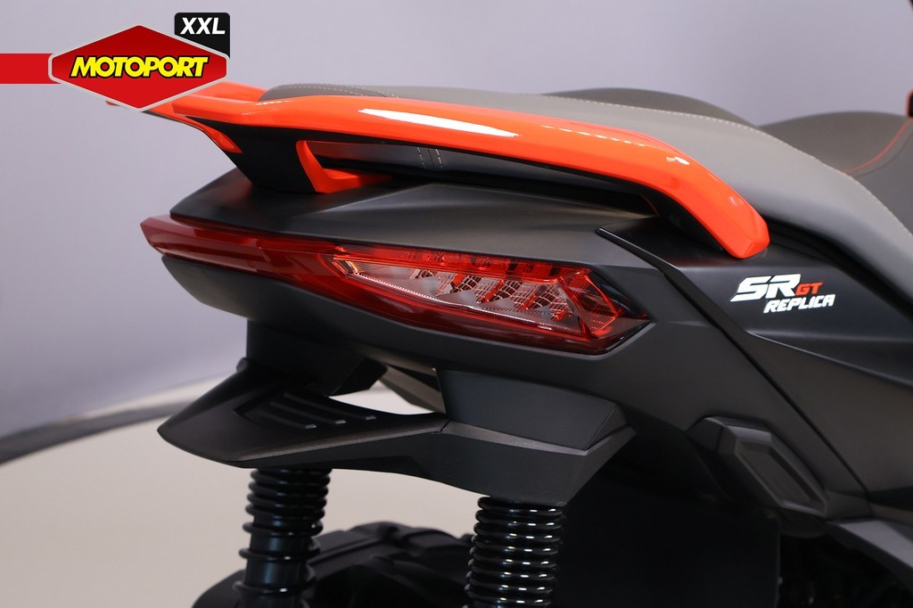 APRILIA - SR GT 200 SPORT