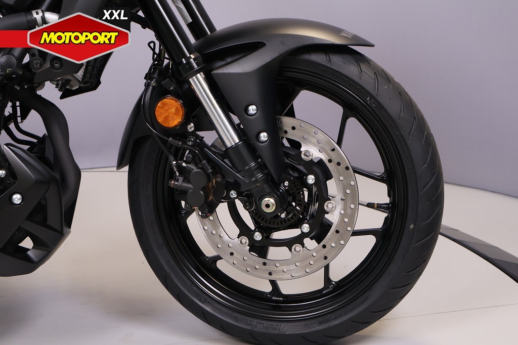 YAMAHA - MT 03
