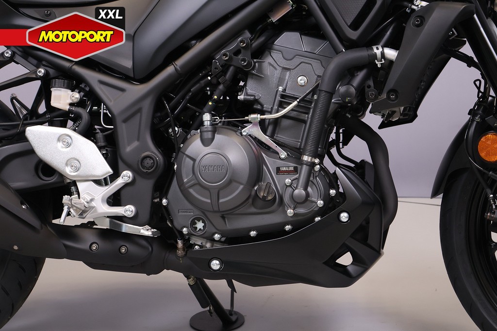 YAMAHA - MT 03