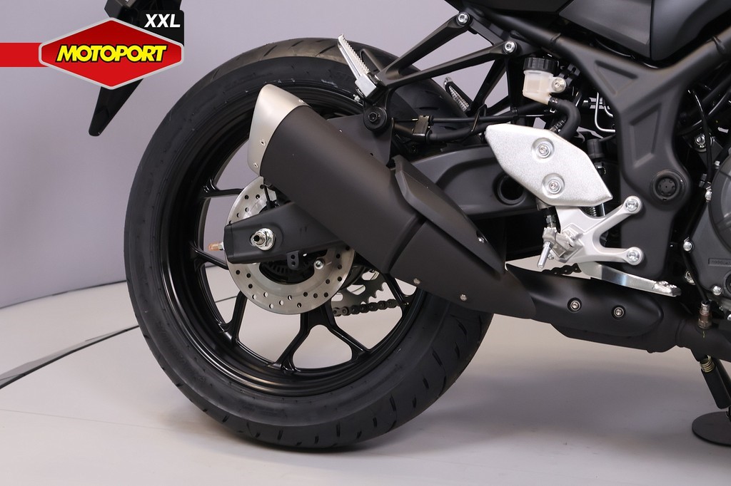 YAMAHA - MT 03