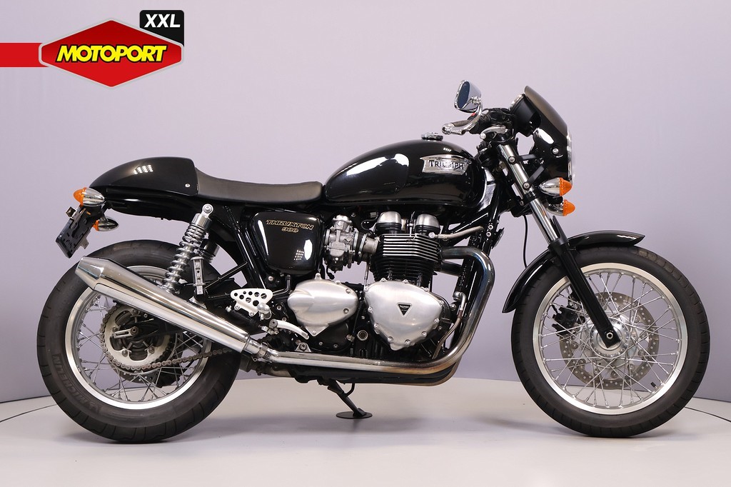 TRIUMPH - THRUXTON 900