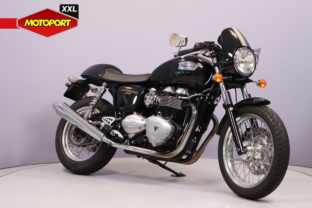 TRIUMPH - THRUXTON 900