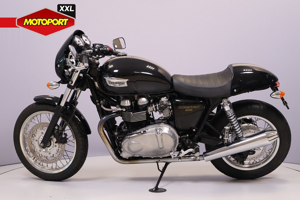 TRIUMPH - THRUXTON 900