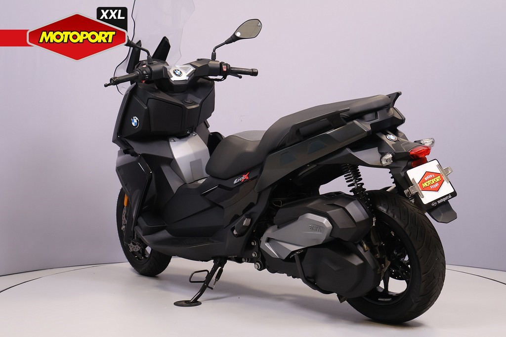 BMW - C 400 X