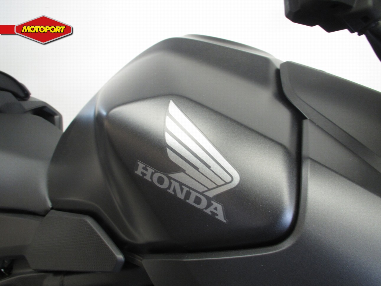 HONDA - CB 750 HORNET