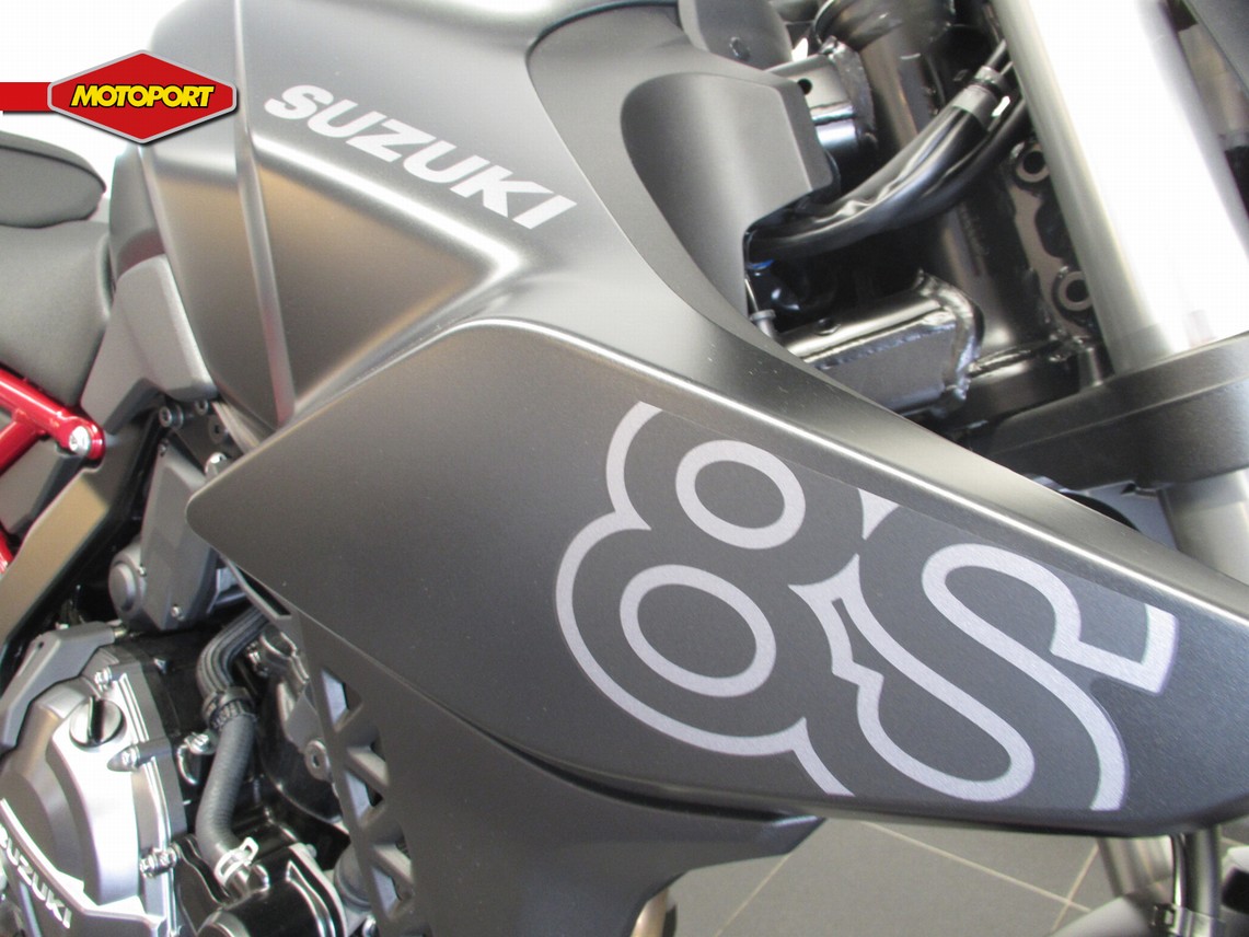 SUZUKI - GSX-8S