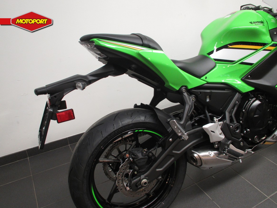 KAWASAKI - NINJA 650