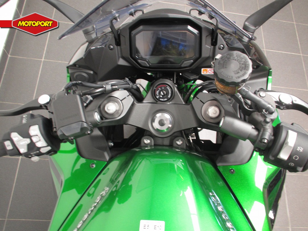 KAWASAKI - NINJA 1100 SX SE