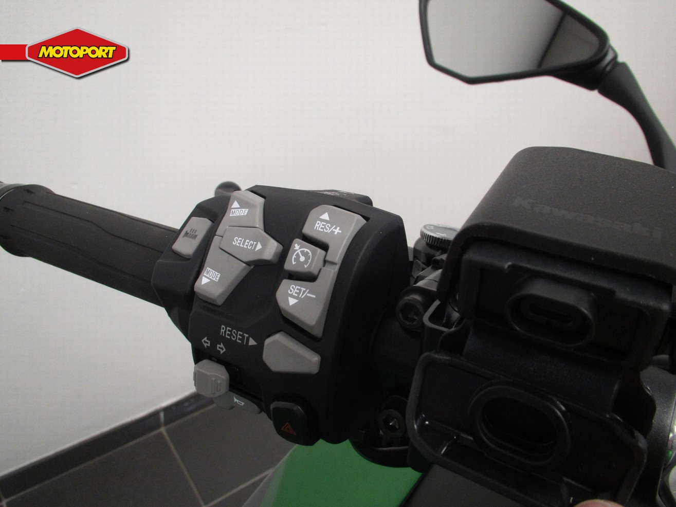 KAWASAKI - NINJA 1100 SX SE