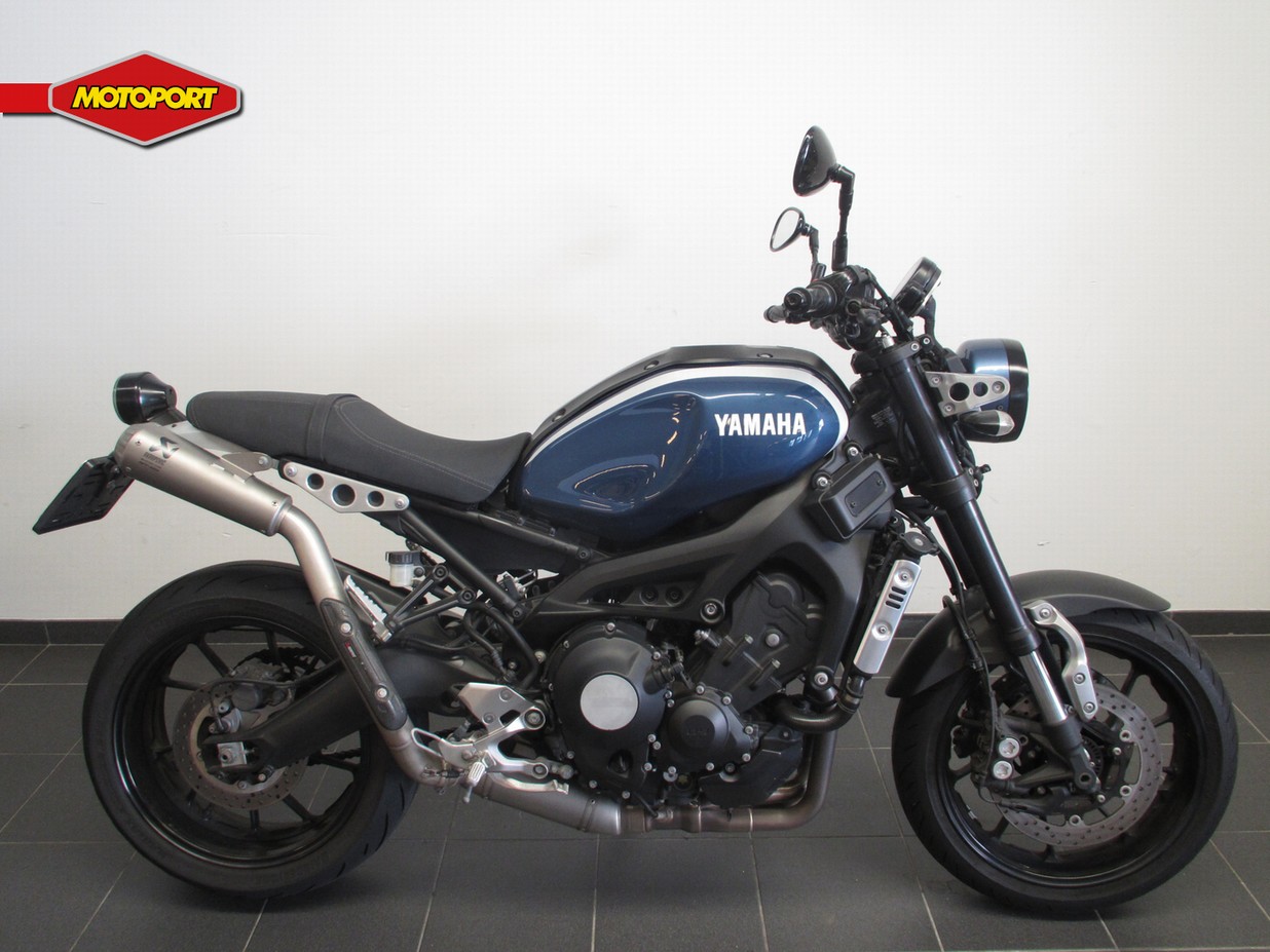 YAMAHA - XSR 900