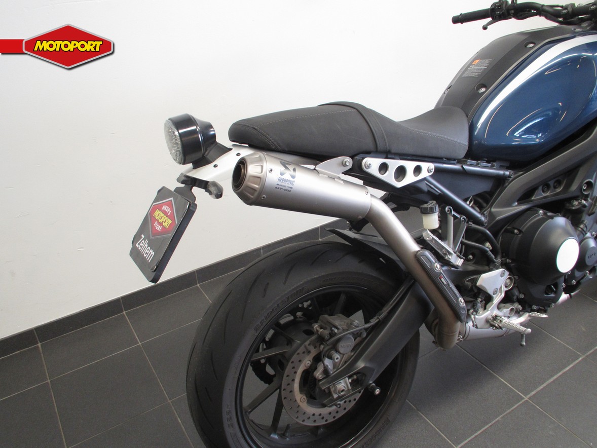 YAMAHA - XSR 900