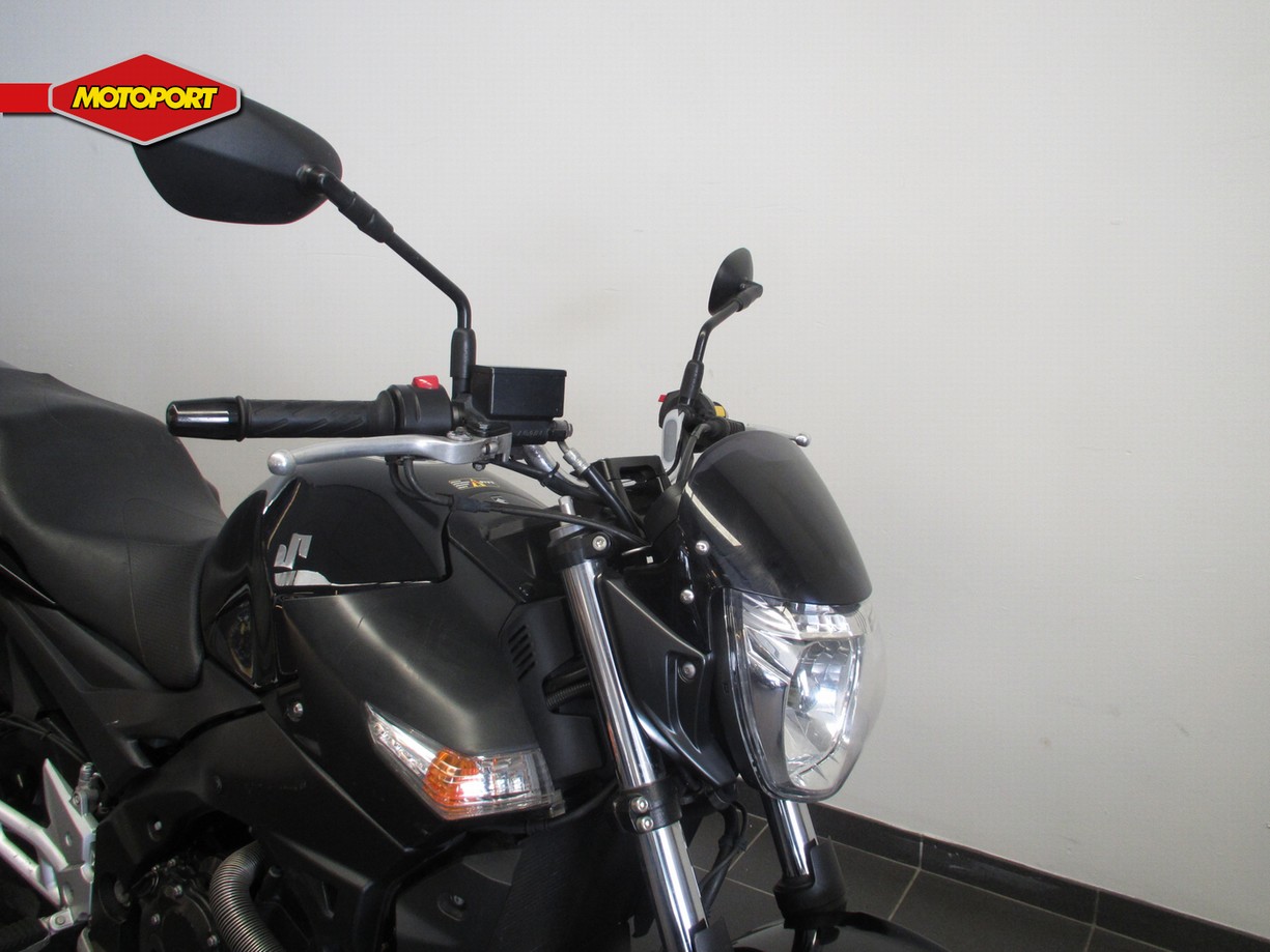 SUZUKI - GSR 600 ABS