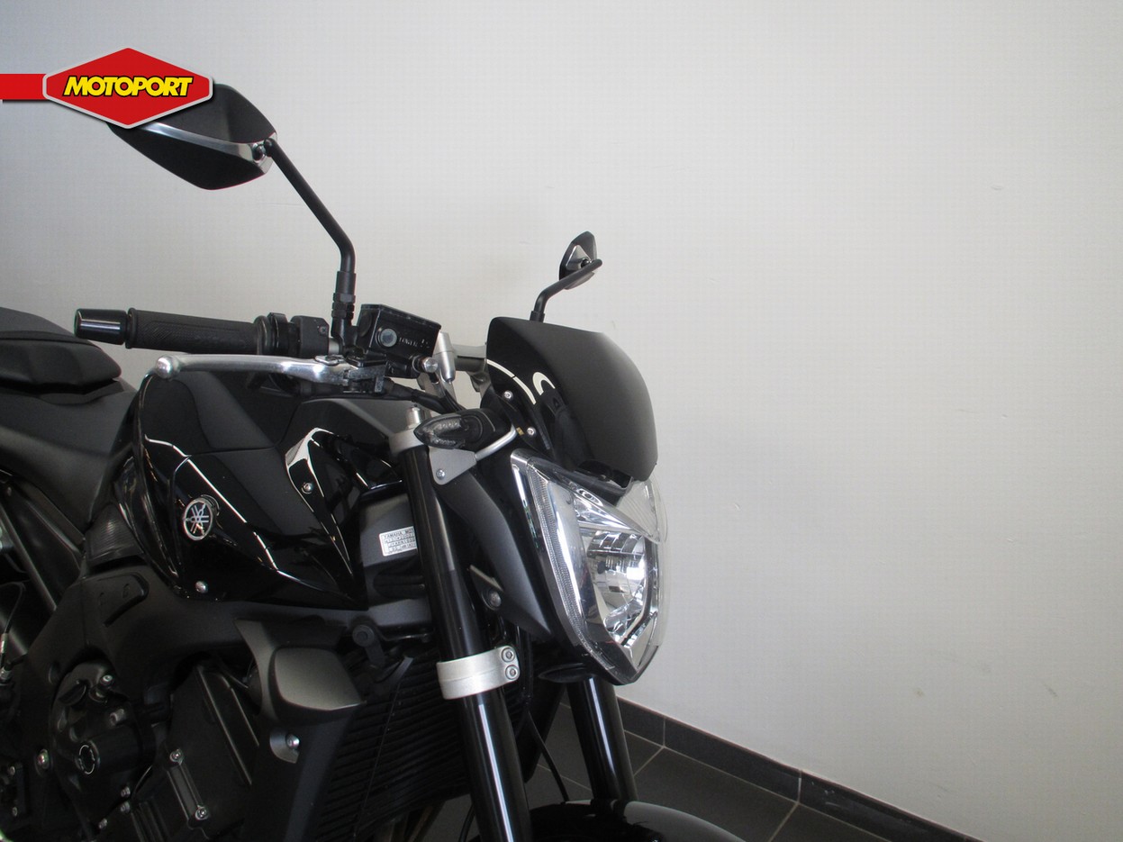YAMAHA - FZ1-N
