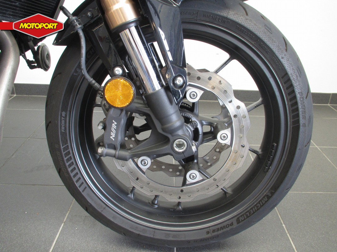 HONDA - CB 500 F
