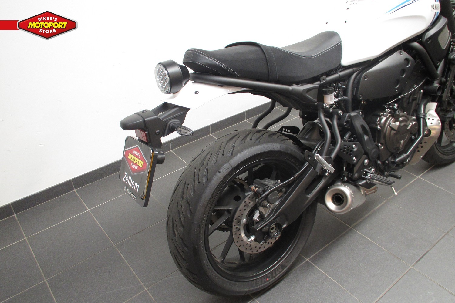 YAMAHA - XSR 700